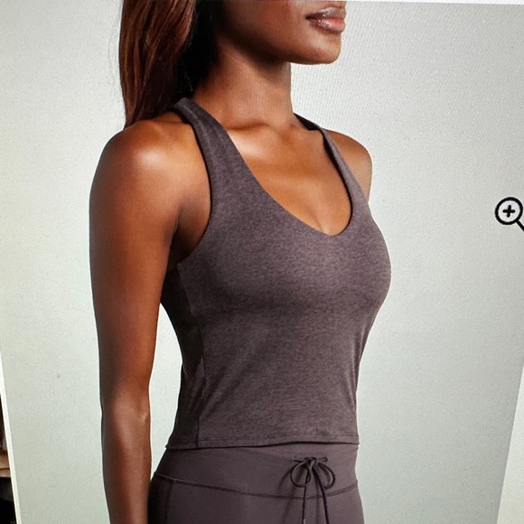 Vuori Halo 2.0 Performance Crop Racerback Tank, S, sangria Heather - Picture 6 of 6